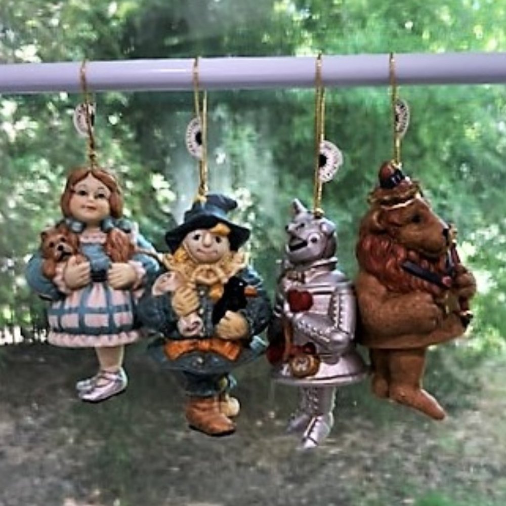 NWT Wizard of Oz RARE Ceramic 4 pc Bell Ornaments